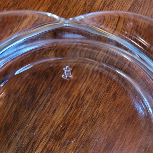 Anchor Hocking Clear Swirled Glass Butter Dish (113) - Picture 4 of 4